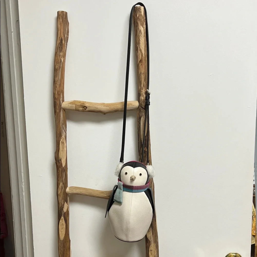 Kate Spade Morty the Penguin Crossbody Bag in Black and Cream NWOT - Picture 2 of 9